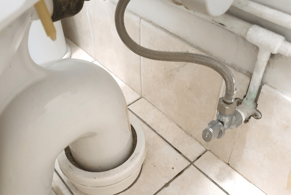 flexi hose attached to tap